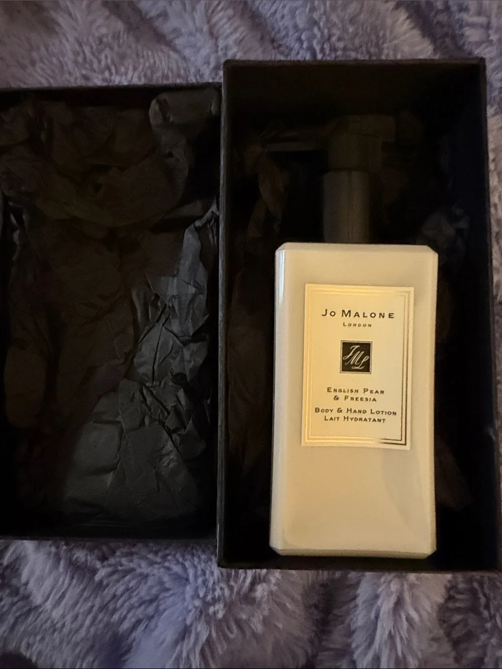 Jo Malone Cream & Black English Pear & Freesia Lotion Bottle